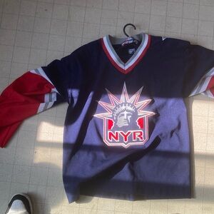 Hockey jersey W Gretzky.